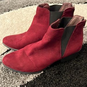 Burgundy ankle boots size 9